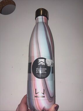 Trendy Brand New Wellness Stainless Steel Water Bottle - Swirl Design🔥